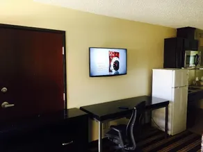 Executive Inn - Image 5