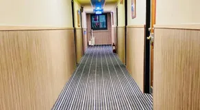 Yin Shan Hotel - Image 5