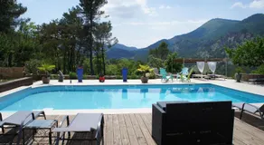 Mas des Collines Gîte avec Vue Montagnes & piscine - Image 3