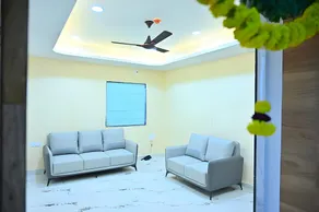 SAI REGAL LUXURY ROOMS - Image 3