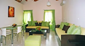 PIERIDES SUITES - Image 5