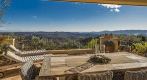 Villa con piscina riscaldata e magnifiche viste del mare, montagna e golf - Image 3