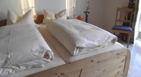 Gästehaus am Rathaus, Mehrbettzimmer 2 - Image 3