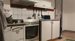 Charmigt trähus i skogsbrynet i Huskvarna - Image 4