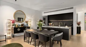 Casa Urbanista Luxury Architectural Home in Kew - Image 4