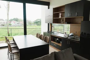 BELLECROWN Exquisite Villa - Image 3