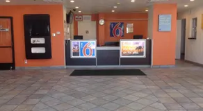 Motel 6 Hemet - Image 5