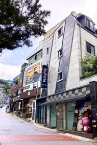 Starria Hostel foreign guest only - Image 4