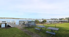 Waterfront Cottages - Image 4