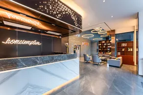 Home Inn Plus Jinan East Station - Image 3
