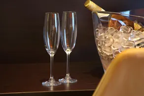 Maccani Luxury Suites - Image 3