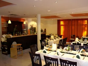 Schroeders Stadtwaldhotel - Image 5
