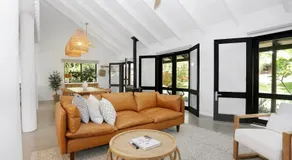 Hawks Nest Hideaway - Image 3
