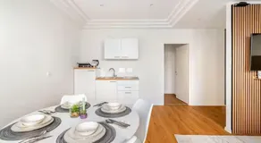 Modernes Studio Wien 18 , 3 Min zur U6, privater Eingang & Ruhe - Image 4