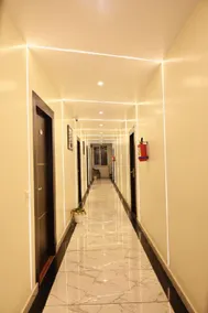 The Royal Hotel - Image 3