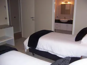 Deeluxe Riverspa Apartments - Image 3