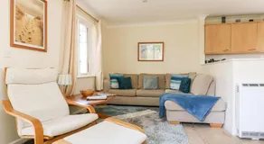 Oak Cottage - Image 2