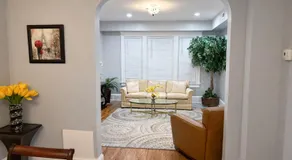 The Elegant Spring House Loft - Image 4