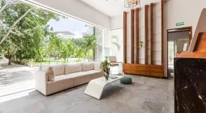 Mexican style studio with free Spa & Gym access - Image 3