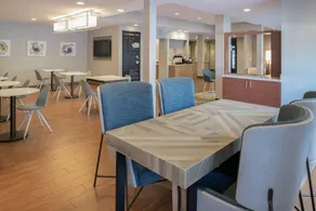 TownePlace Suites by Marriott Olympia - Image 4