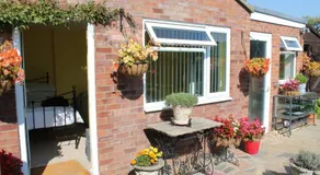 The Garden Room Westcott - Image 4