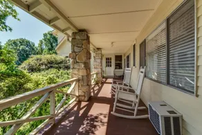 Echo Mountain Inn - Image 2