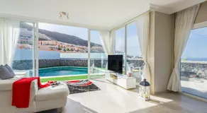 LUXURY WHITE VILLA with sea view, heated pool - Image 4