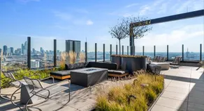 Avra Stylish Apartments Prime West Loop Location Near Union Park - Image 2