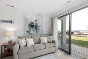 Gorgeous 2 Bedroom Lake View Condo - Image 2