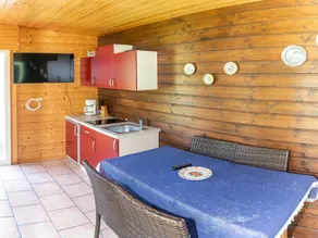 Bungalow au Lac Ossiach avec vue sur montagnes - Image 3