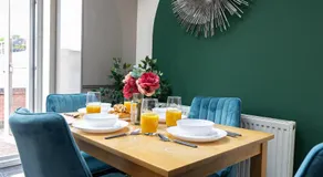Smart Stays for Busy Days - Image 3