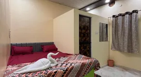 Hotel Gumthi - Image 2