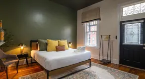 Walk to Downtown, Bars, Stadiums - Perfect for 4! - Image 2