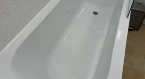 Private En-suite - Image 4