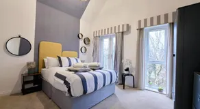 Jubilee View - New! Luxurious Home, Parking Wi-Fi - Image 2