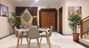 Hotel Seven 7 - Image 2