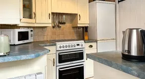 Rohan Cottage - Image 3