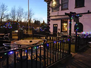 The Roundabout Hotel - Image 4
