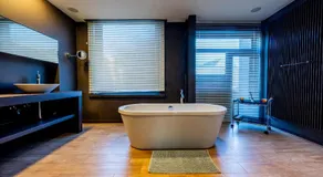 Villa Euphrosina boutique verblijf met verwarmd zwembad, sauna, vlakbij het strand van Oostende - Image 4