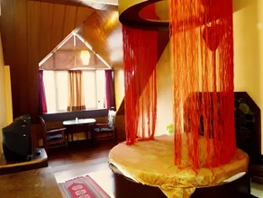 Hotel Yak - Image 2