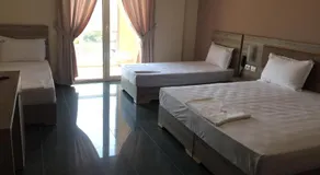 Herges Hotel - Image 2