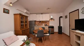 House Angelina - Image 2