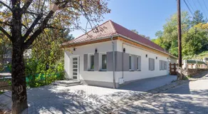 Nemes Apartment The Great - Petite - Image 3