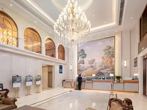 Vienna Hotel Suizhou Wuyue Plaza - Image 2