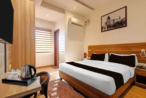 Super Townhouse Oak Rohtak Bus Terminal Formerly Inter Urban - Image 2