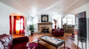 Charming 6BR Home in Milwaukees Historic District - Image 2