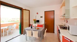 Aqua Marina Aparthotel - Market & Restaurant - Pizzeria - Image 3
