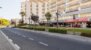 Ferienwohnung 'T2 Com Piscina Centro Vilamoura' mit Meerblick, WLAN und Klimaanlage - Image 3