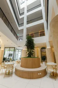 Wellesley Hotel - Image 2