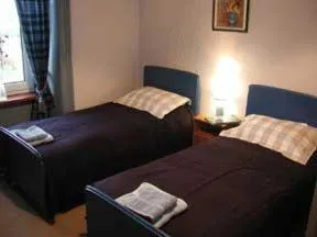 Dunroamin Hotel - Image 4